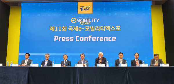  관련사진 1 보기