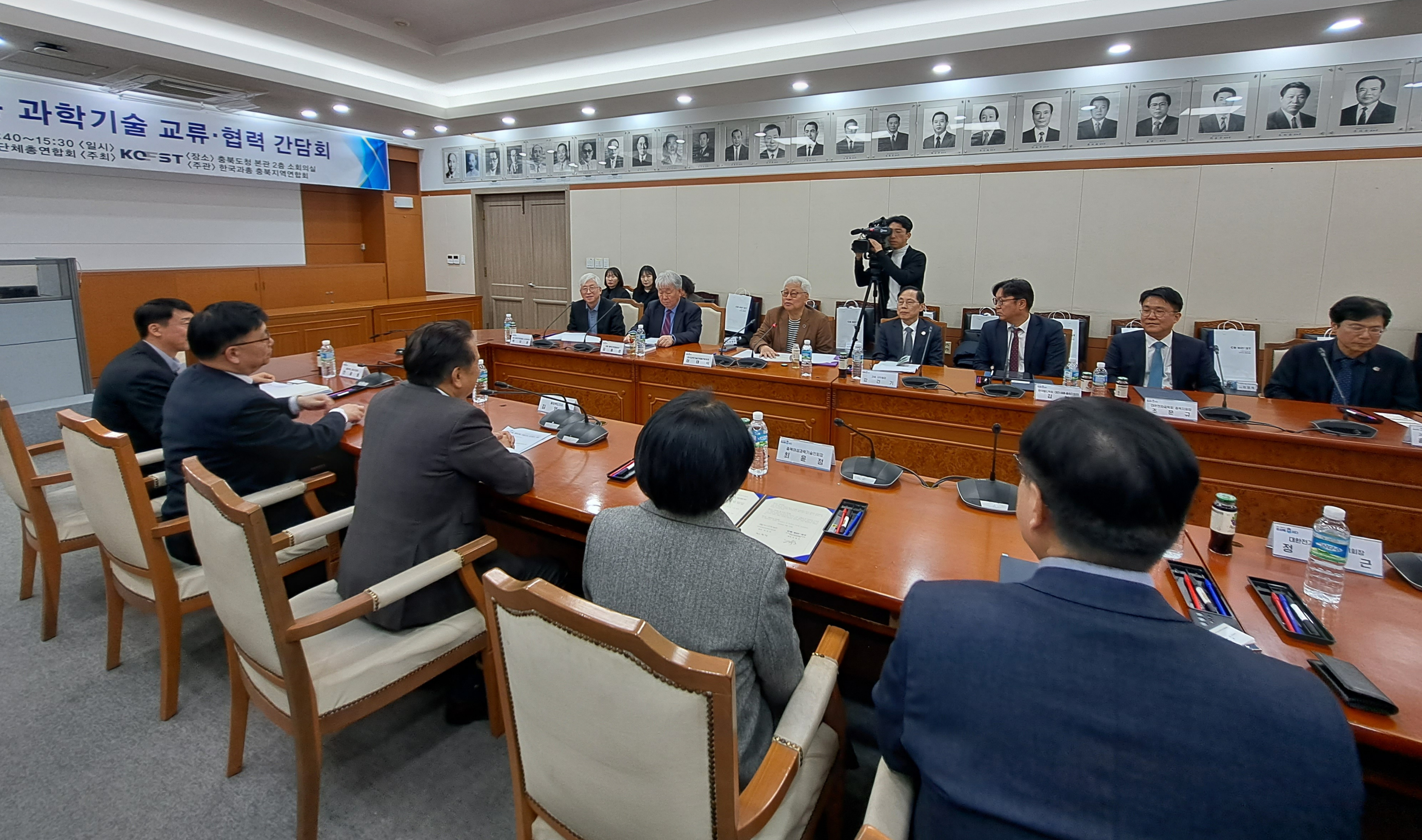  관련사진 1 보기