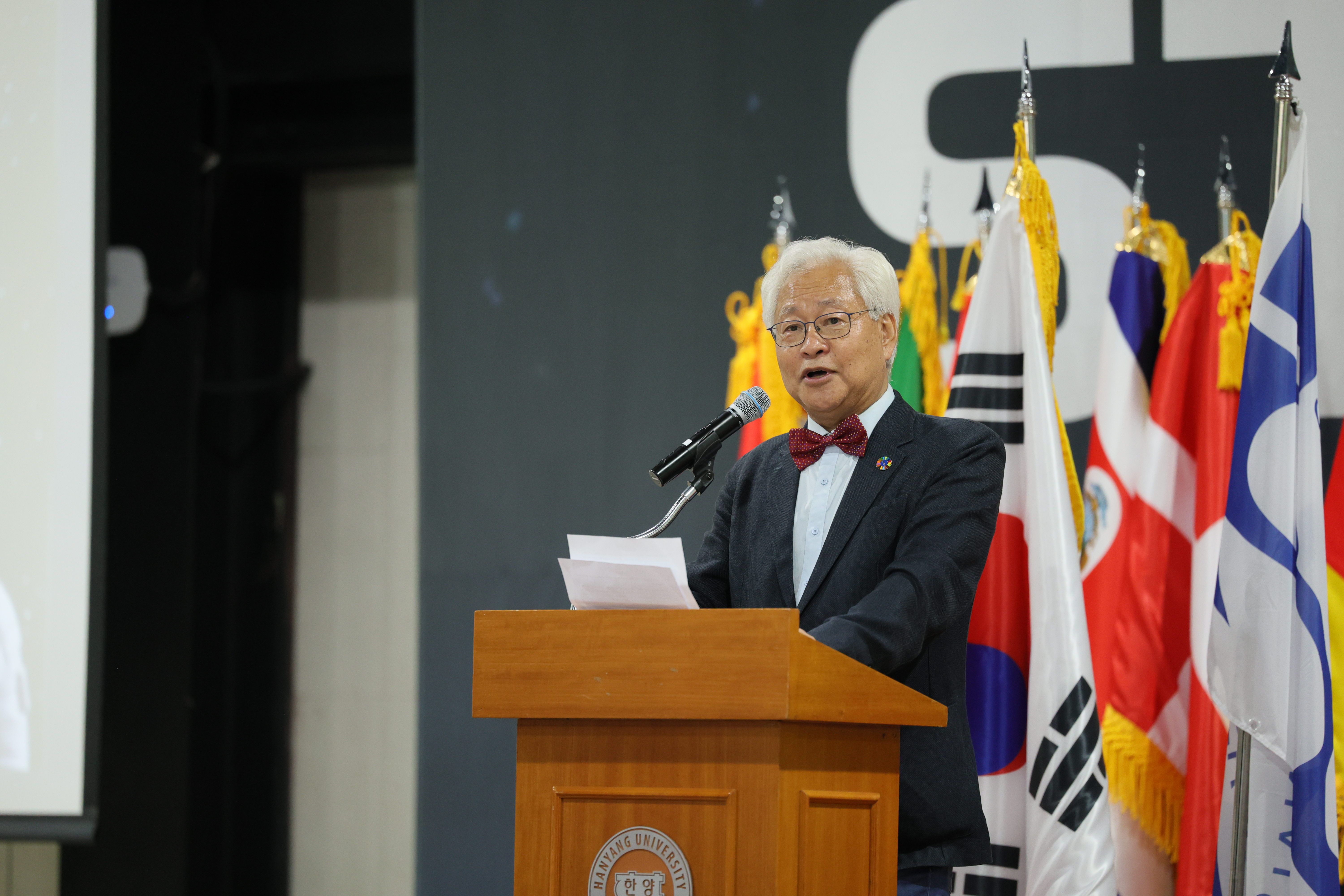  관련사진 1 보기