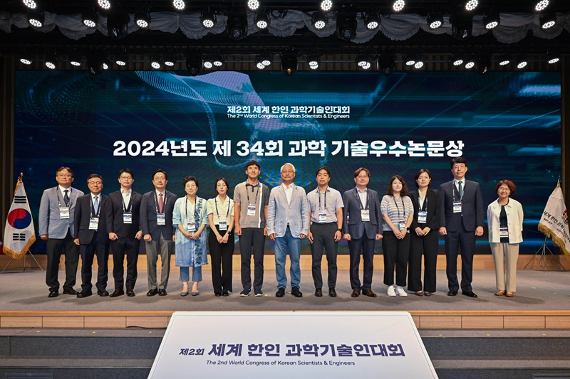  관련사진 2 보기