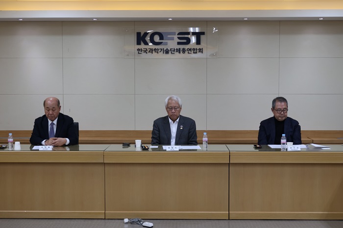  관련사진 1 보기